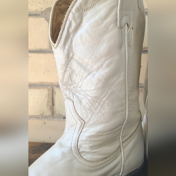 Vintage White/Silver Boulet Boots - Picture 6 of 10